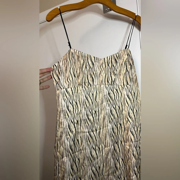 NWT For Love & Lemons Animal Print Mini Slip Dress Size Medium - Picture 4 of 9